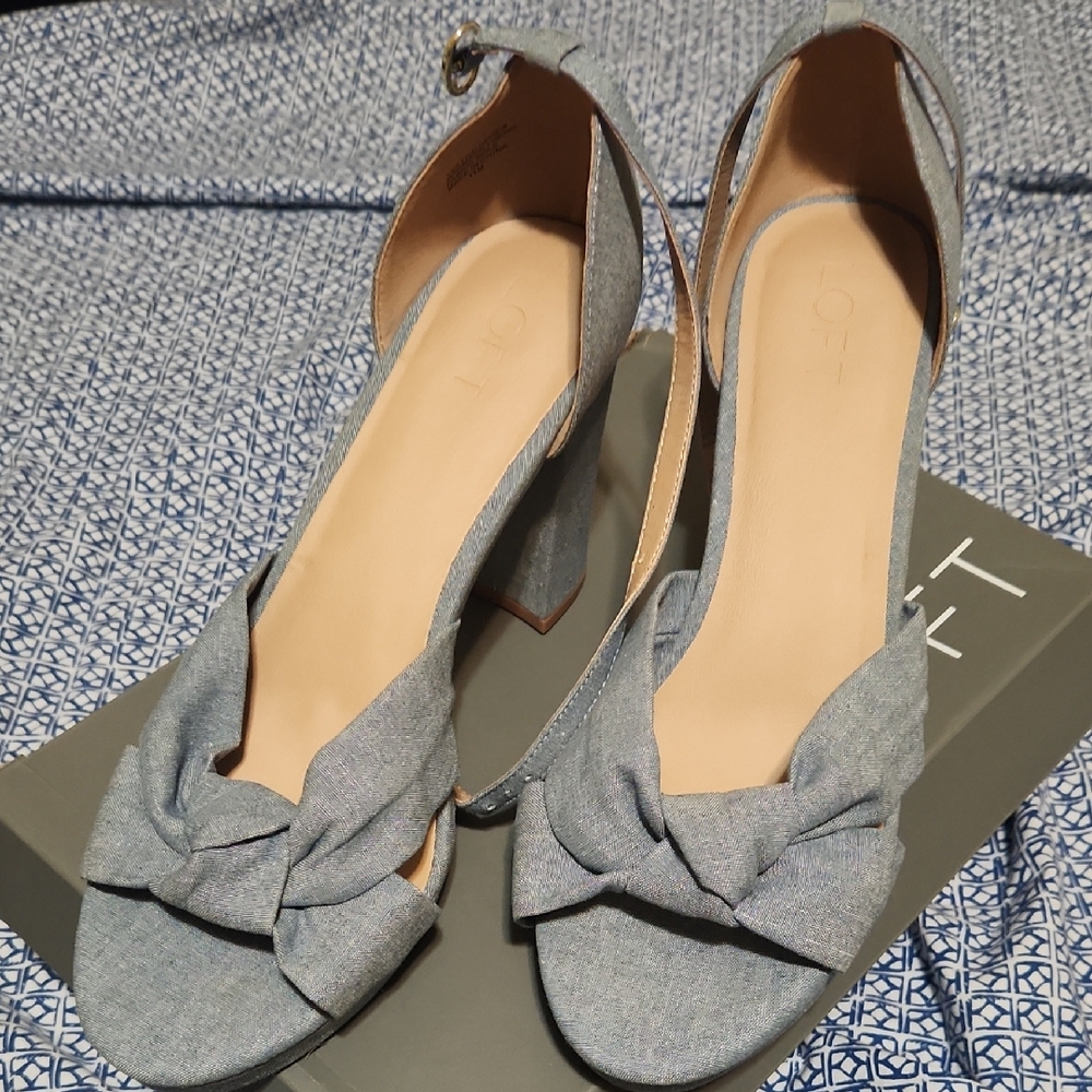LOFT Blue Heels Sophisticated Style